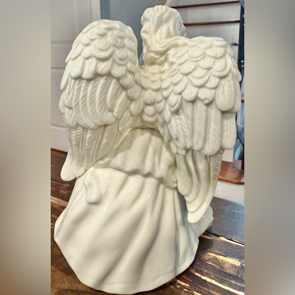 Formalities by Baum Bros Musical Porcelain White Gold Trim Angel Figurine - Picture 3 of 7